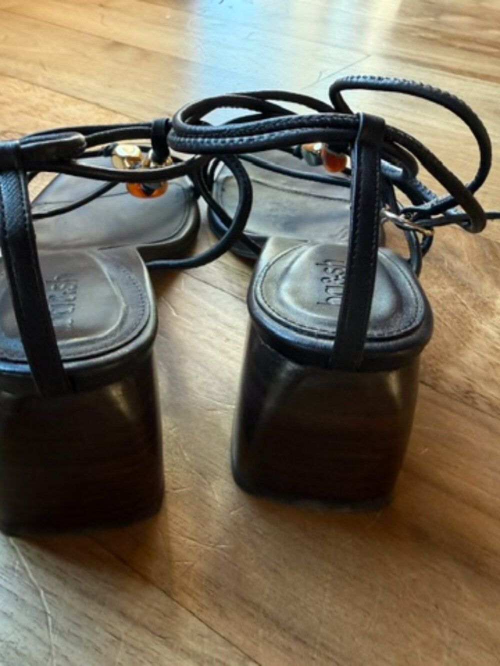 Caya Heeled Leather Sandals - Picture 9 of 14